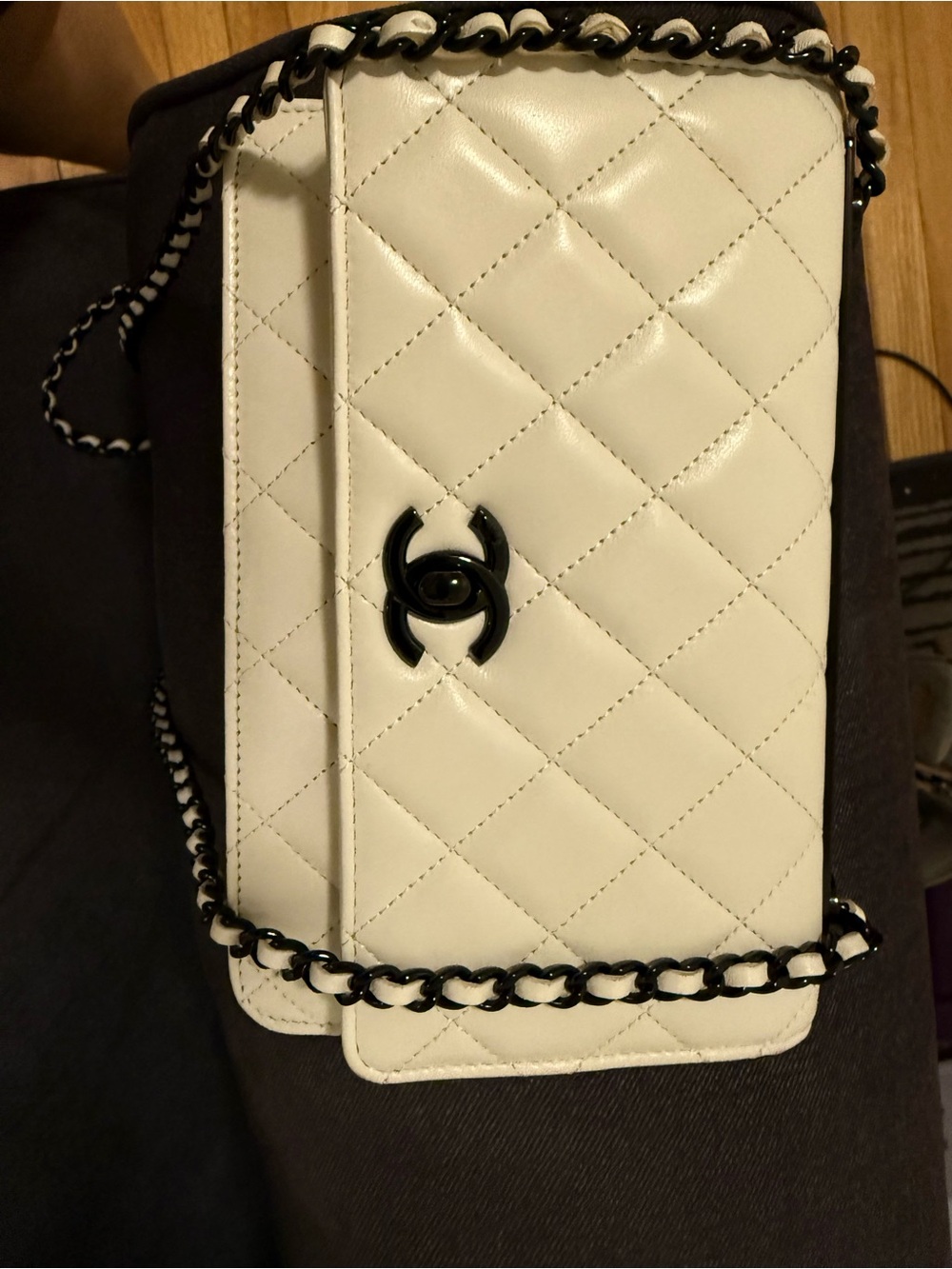 CHANEL White Quilted Mini Chain Shoulder Bag with Black Hardware